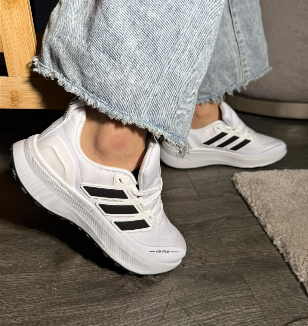 Adds Response Super "White/Black"