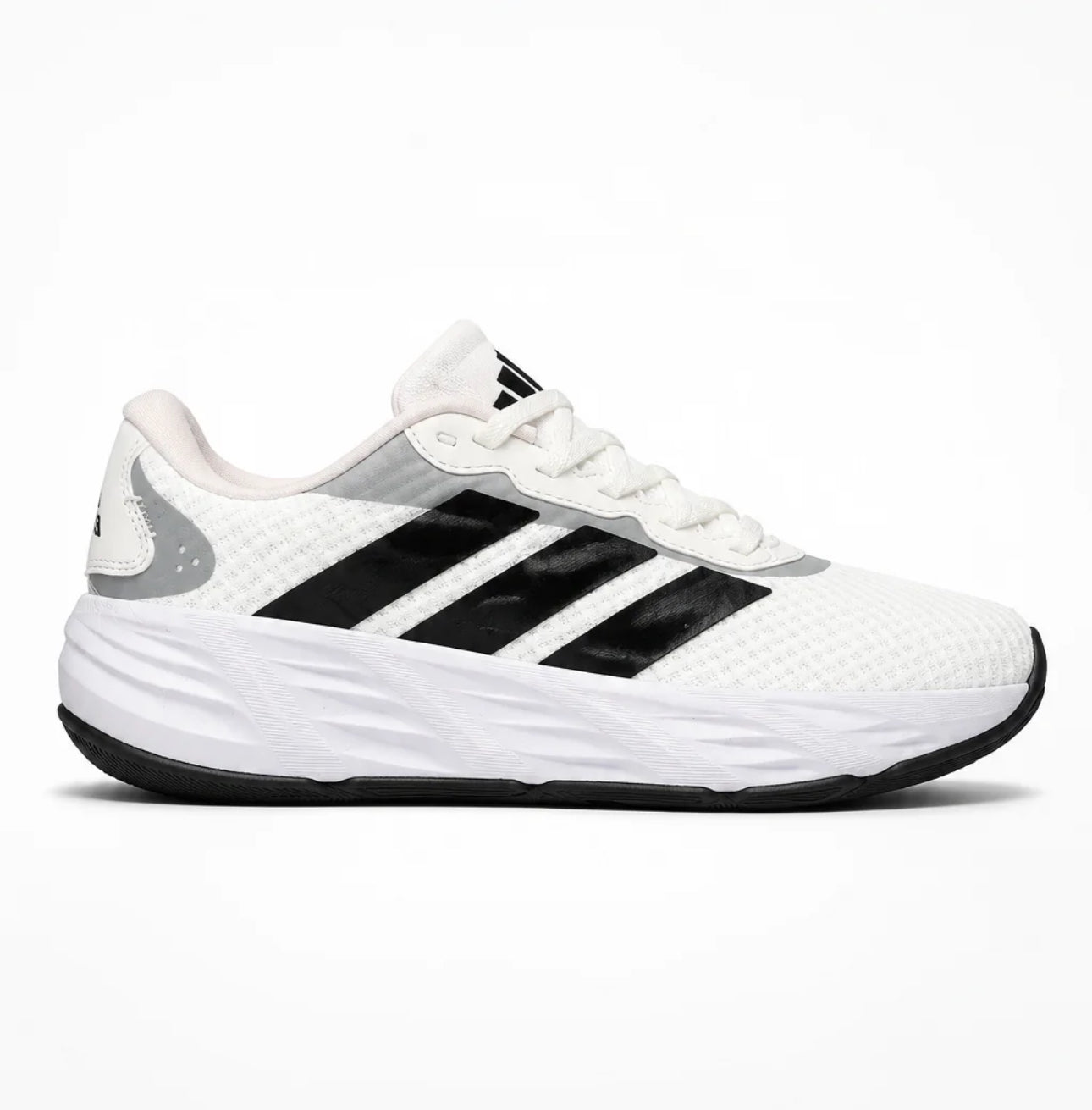 Adds Duramo Speed "White/Black"