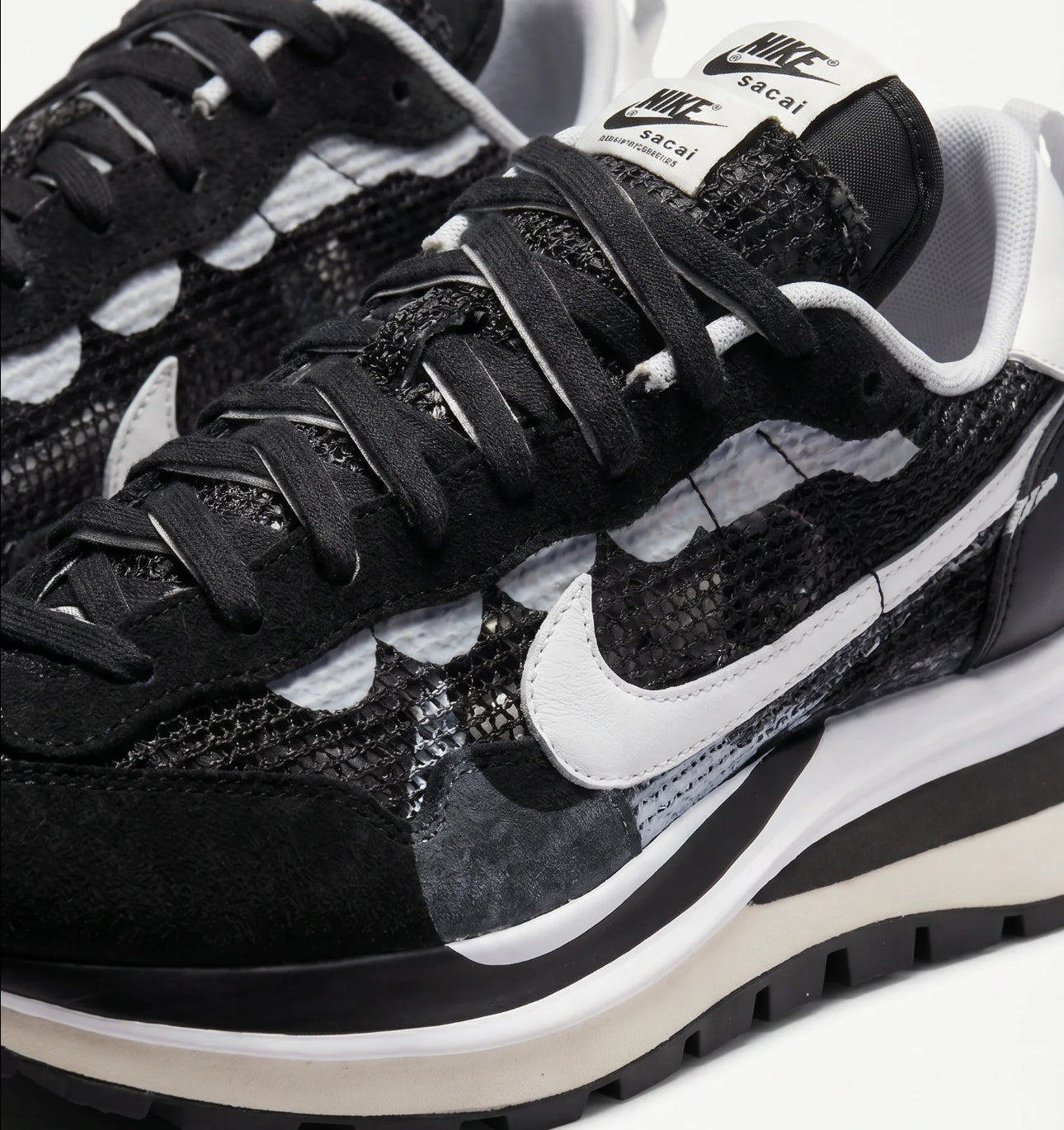 Nk Sacai VaporWaffle "Black/White"