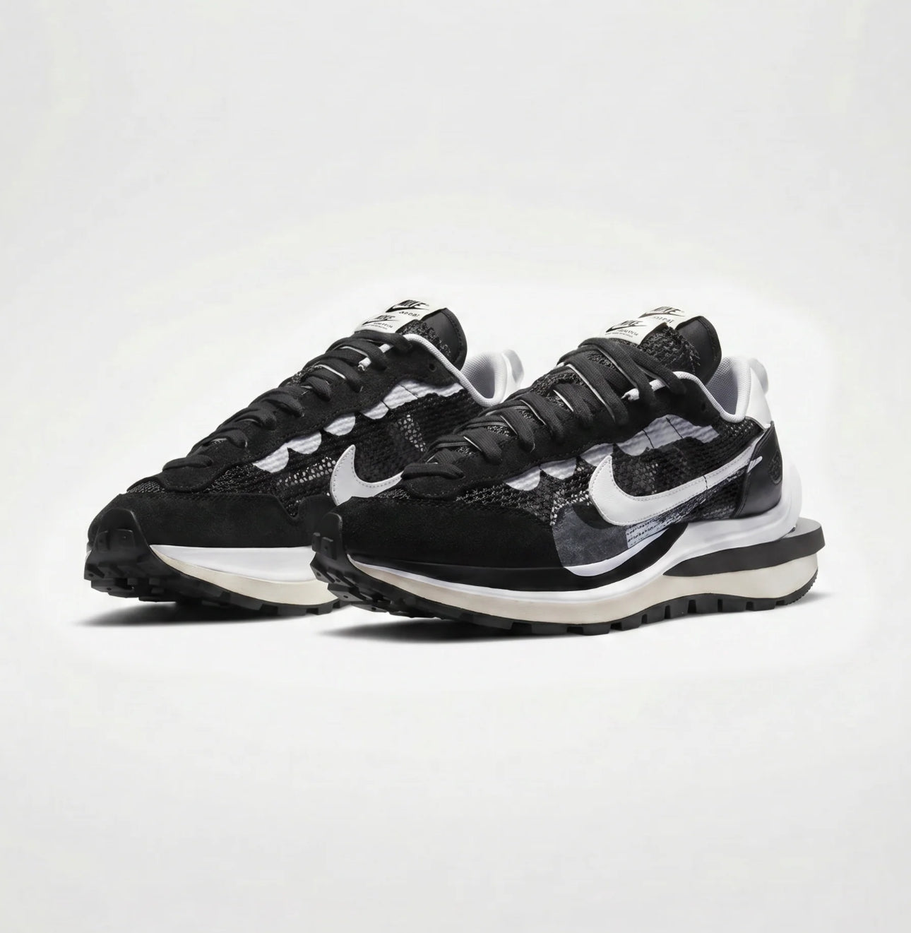 Nk Sacai VaporWaffle "Black/White"