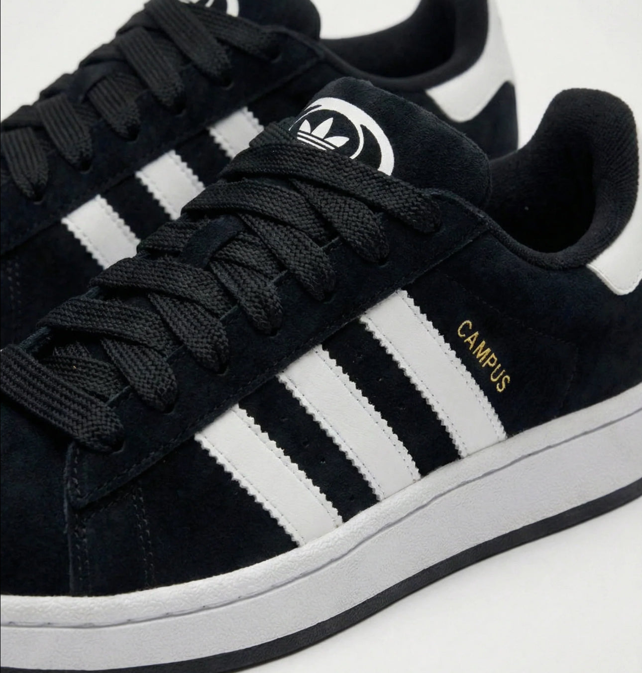 Adds Campus 00s "Black/White"
